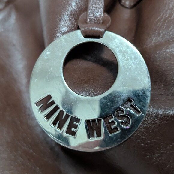 Nine West Statement Hobo Bag in Mocha Brown w/ Large Logo Charm! - Picture 4 of 6